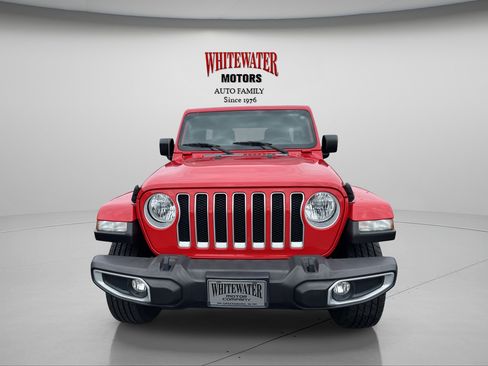 Used 2021 Jeep Wrangler Unlimited Sahara AWD/4WD image 2