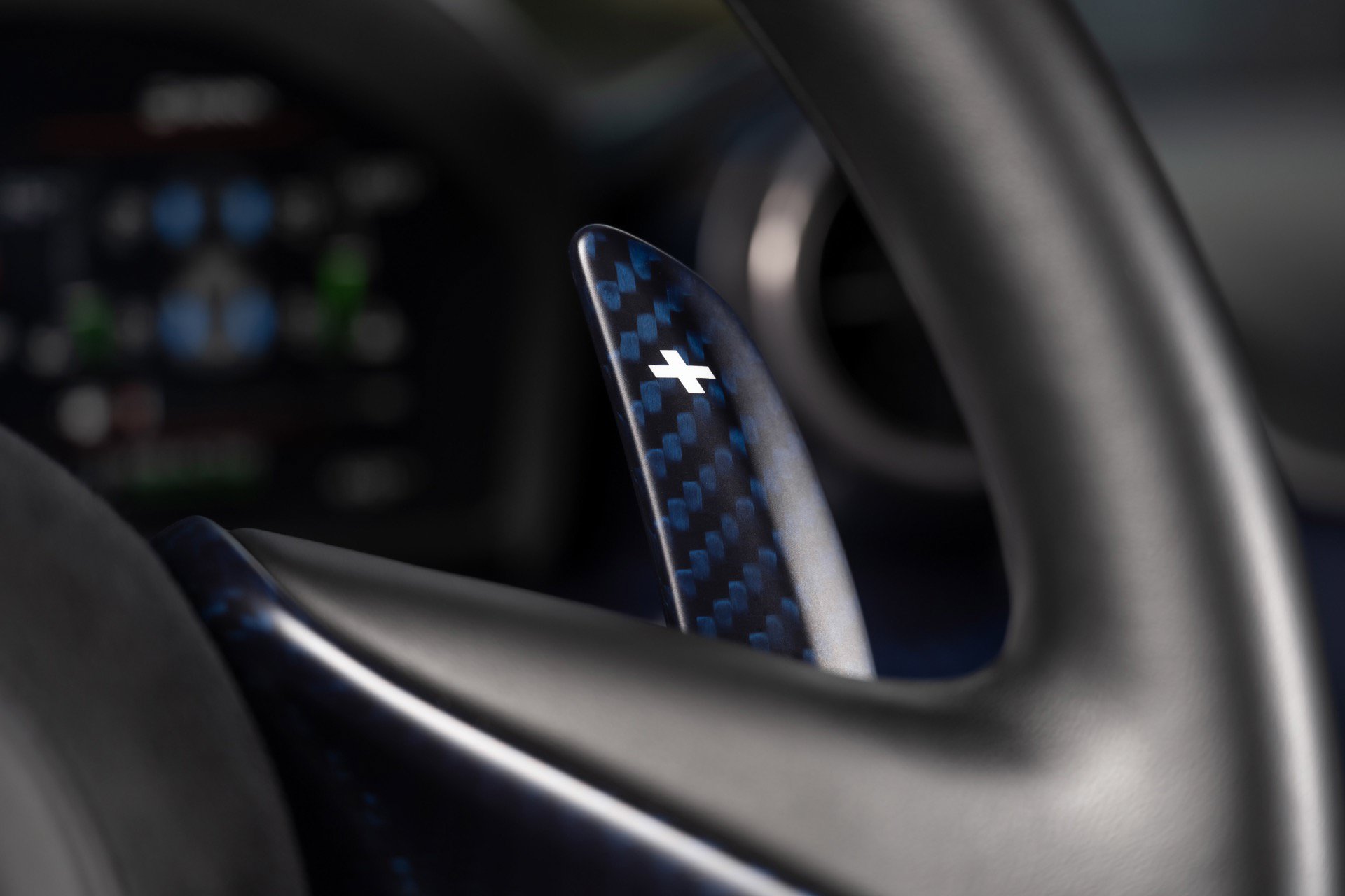 Used 2019 McLaren Senna RWD image 34
