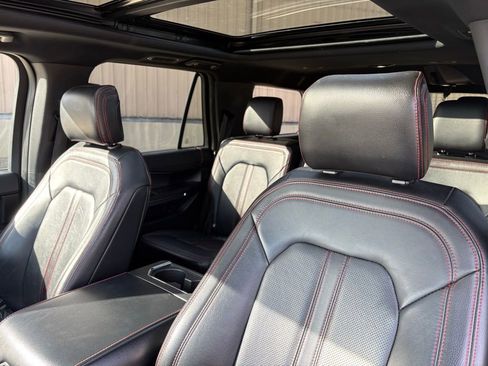 Used 2020 Ford Expedition Limited w/ Equipment Group 303A image 30