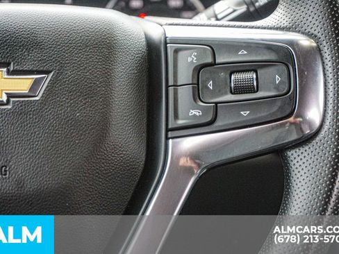 Used 2025 Chevrolet Blazer LT FWD image 30