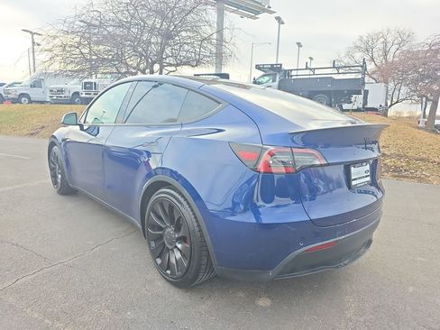 Used 2022 Tesla Model Y Performance image 2