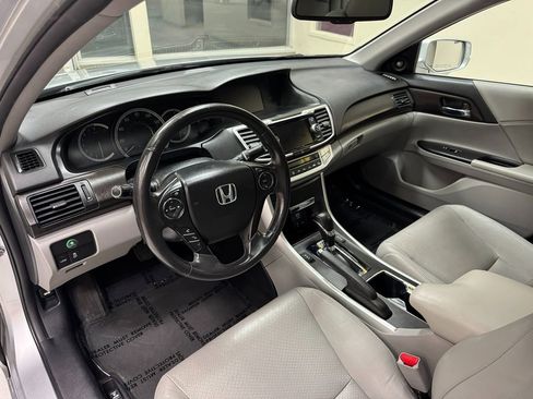 Used 2014 Honda Accord EX-L image 17