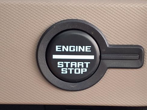 Used 2024 Ford Bronco Wildtrak image 15