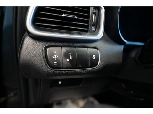 Used 2020 Kia Sorento LX w/ LX I4 Convenience Package AWD/4WD image 17