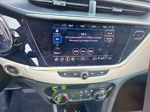 Used 2021 Buick Encore GX Preferred w/ Cold Weather Comfort Package image 12