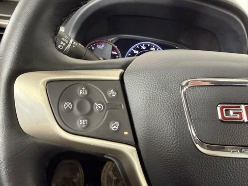 Used 2023 GMC Acadia Denali w/ Black Diamond Edition AWD/4WD image 23