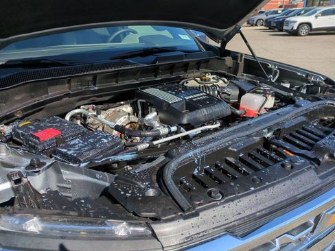 Certified 2025 Chevrolet Silverado 1500 LTZ image 32