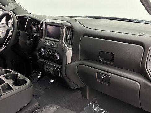 Used 2022 Chevrolet Silverado 1500 Custom image 31