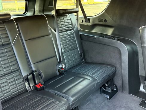 Used 2024 Cadillac Escalade ESV Sport Platinum w/ LPO, ONYX Package image 26