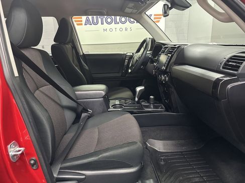 Used 2021 Toyota 4Runner TRD Off-Road image 22