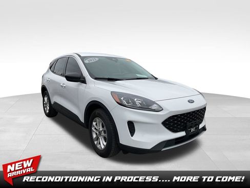 Used 2022 Ford Escape SE image 1