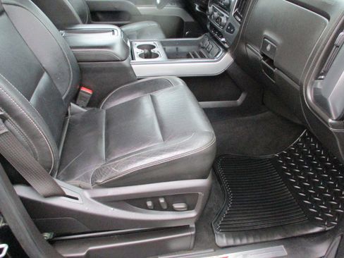 Used 2015 Chevrolet Silverado 2500 LTZ image 19
