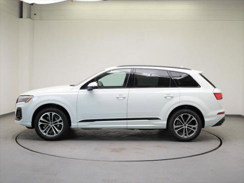Certified 2025 Audi Q7 2.0T Premium Plus AWD/4WD image 18