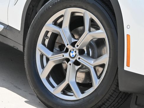 Certified 2023 BMW X3 sDrive30i w/ Premium Package RWD image 11