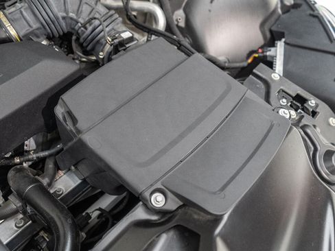 Used 2023 Aston Martin V8 Vantage Coupe RWD image 47