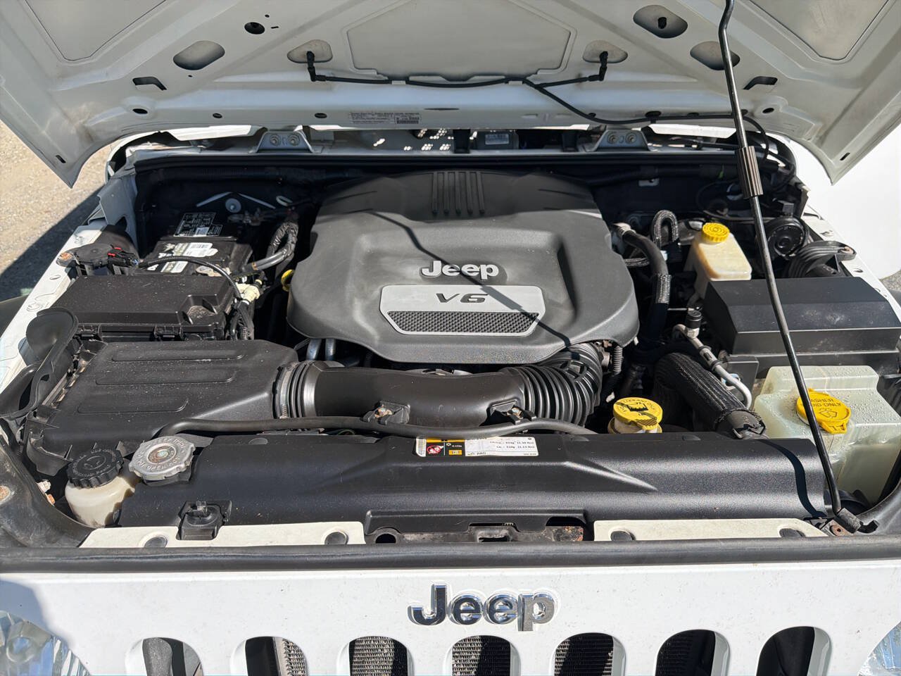 Used 2014 Jeep Wrangler Sport w/ Quick Order Package 23S AWD/4WD image 39