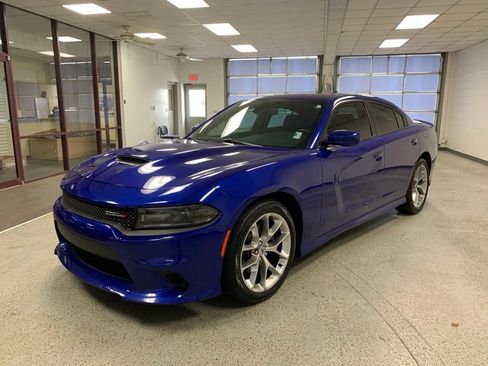 Used 2020 Dodge Charger GT RWD image 3
