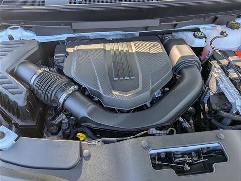 New 2026 Chevrolet Traverse LT w/ Midnight/Sport Edition FWD image 17
