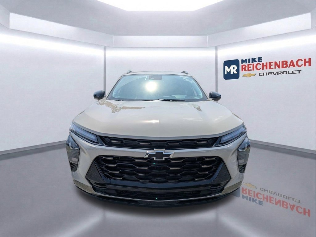 New 2026 Chevrolet Trax ACTIV w/ Driver Confidence Package FWD image 12