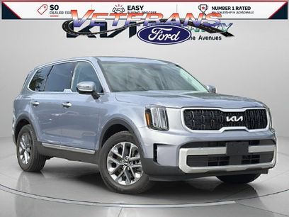 Used 2024 Kia Telluride LX
