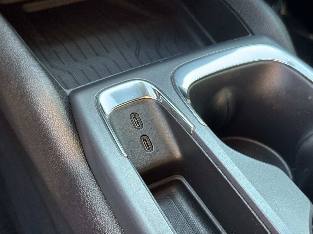 Used 2026 Chevrolet Equinox EV LT FWD image 23
