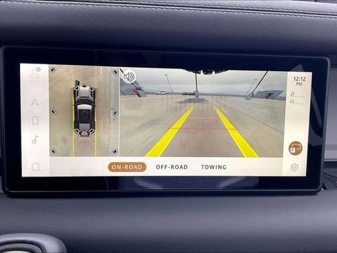 Used 2024 Land Rover Defender 110 S image 26