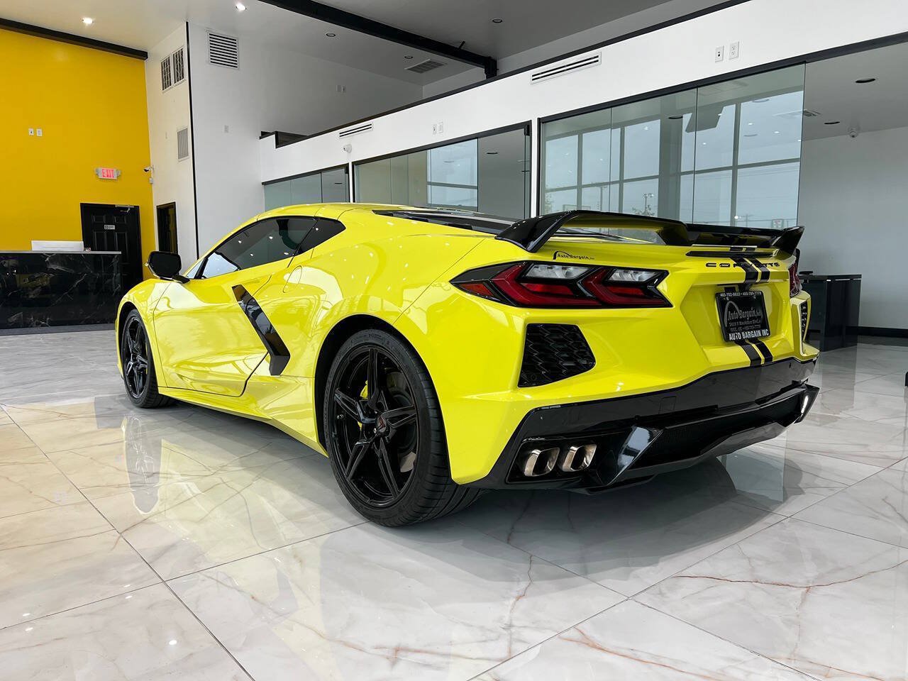 Used 2021 Chevrolet Corvette Stingray Coupe w/ Z51 Performance Package RWD image 2