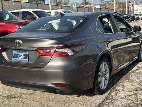 Used 2023 Toyota Camry LE image 10