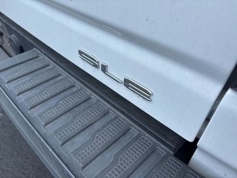 Used 2024 GMC Sierra 2500 SLE w/ SLE Value Package; AWD/4WD image 8