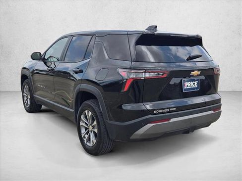 Used 2025 Chevrolet Equinox LT AWD/4WD image 8