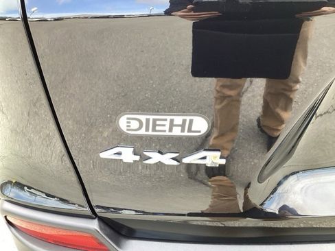 Used 2021 Jeep Cherokee Latitude Lux w/ Trailer Tow Group image 12