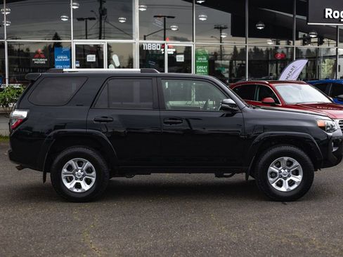 Used 2021 Toyota 4Runner SR5 Premium w/ Moonroof Package image 9