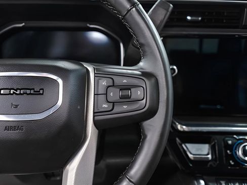 Used 2024 GMC Sierra 2500 Denali w/ Denali Reserve Package AWD/4WD image 12