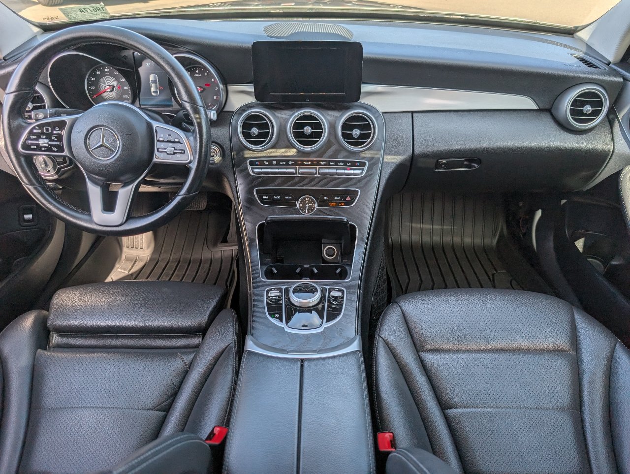 Used 2019 Mercedes-Benz C 300 Sedan w/ Premium Package image 4