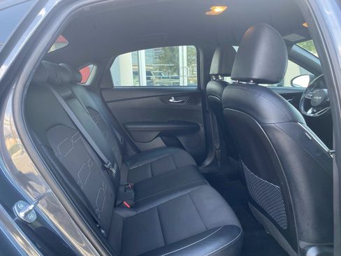 Used 2023 Kia Forte GT-Line w/ GT-Line Technology Package FWD image 7