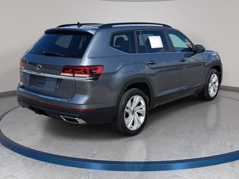 Certified 2023 Volkswagen Atlas SE w/ Panoramic Sunroof Package FWD image 5