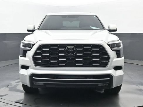 Used 2025 Toyota Sequoia Platinum AWD/4WD image 21