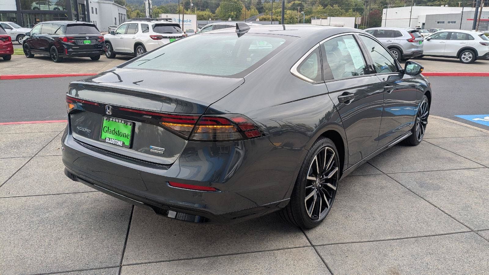 Used 2026 Honda Accord Touring image 6