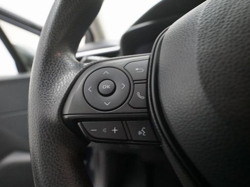 Used 2022 Toyota Corolla LE image 17