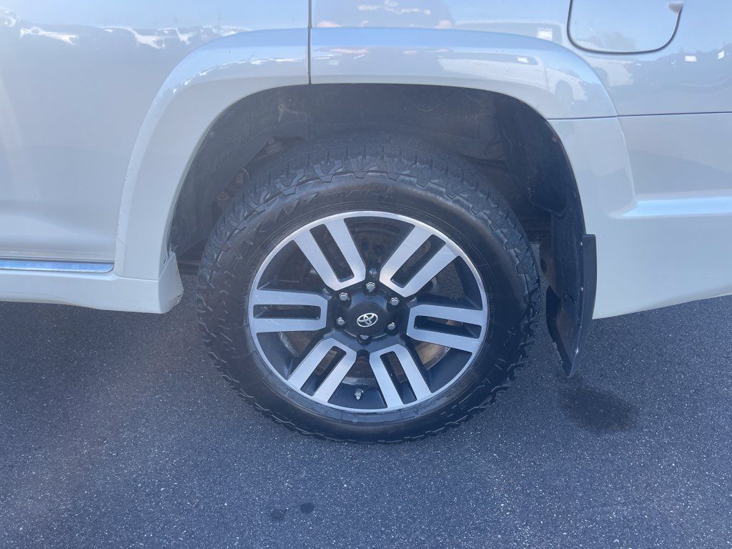 Used 2019 Toyota 4Runner Limited AWD/4WD image 10