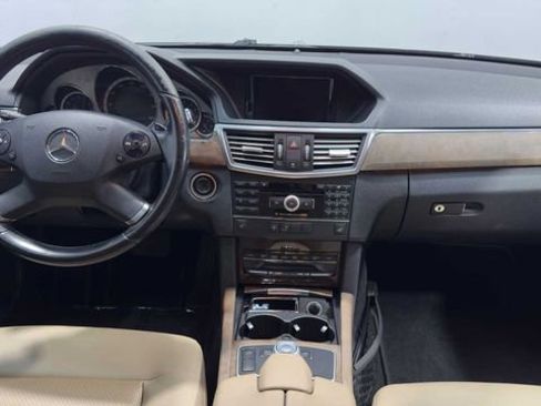 Used 2010 Mercedes-Benz E 350 Sedan image 15