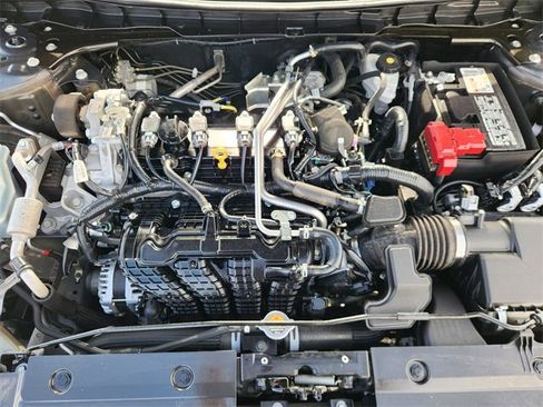 Used 2024 Nissan Altima 2.5 S image 31