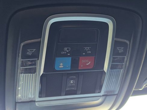 Used 2025 RAM 1500 Laramie image 40