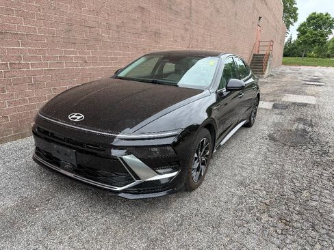 Used 2024 Hyundai Sonata SEL FWD image 1
