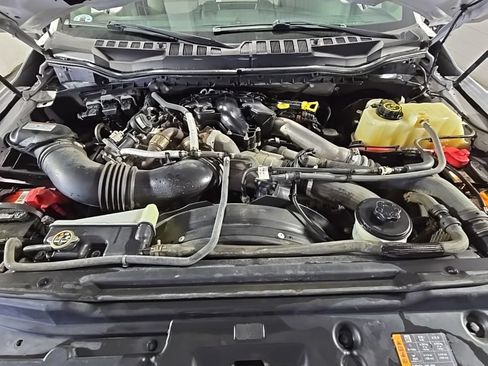 Used 2019 Ford F250 XLT AWD/4WD image 9