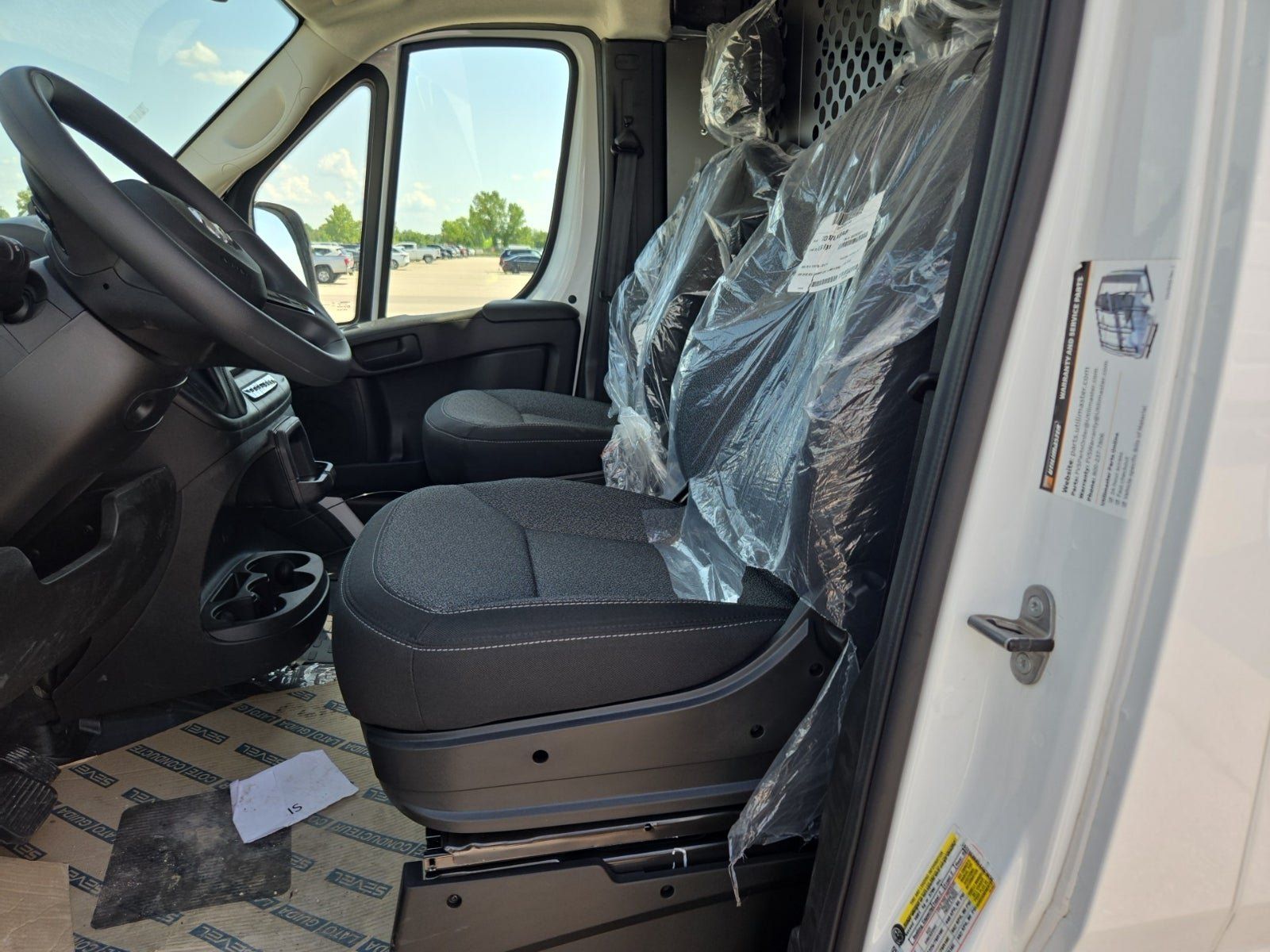 Used 2025 RAM ProMaster 2500 w/ U-Haul Equipment Group FWD image 7