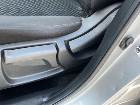 Used 2018 Nissan Rogue Sport S AWD/4WD image 16