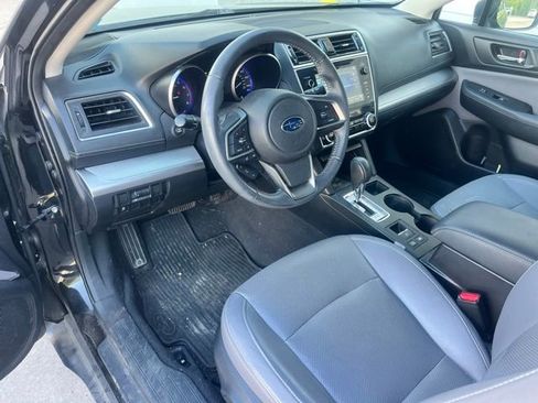Used 2018 Subaru Outback 2.5i Premium image 10