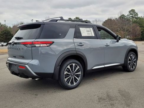 New 2026 Nissan Pathfinder Platinum AWD/4WD image 3