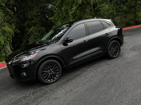 Used 2020 Ford Escape Titanium AWD/4WD image 5